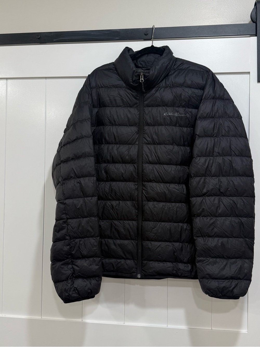 Eddie Bauer Men's Black Lightweight Quilted Puffer Jacket